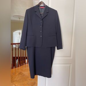 Classic navy blue 2-pc wool gaberdine dress suit from Gabriela Molinari.